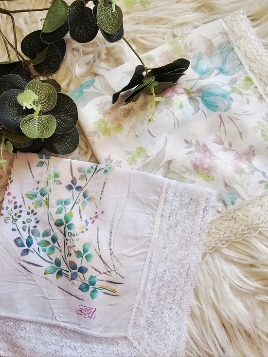 Accessories - Japanese Vintage Lace Scarves/Hankies Bundle